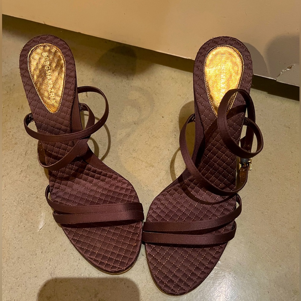 BCBGMAXAZRIA chocolate brown strappy heels Size 7 1/2.